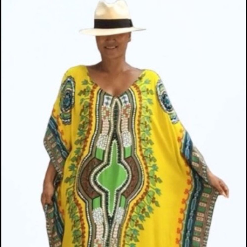 Beautiful TRADITIONAL AFRICAN PRINT 18W on model - Picture 2 of 5